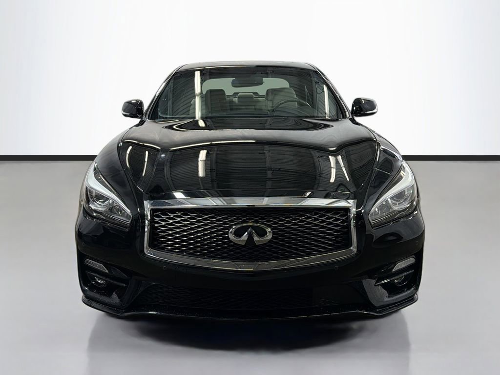 Used 2016 INFINITI Q70 3.7 w/ Technology Package AWD/4WD image 2