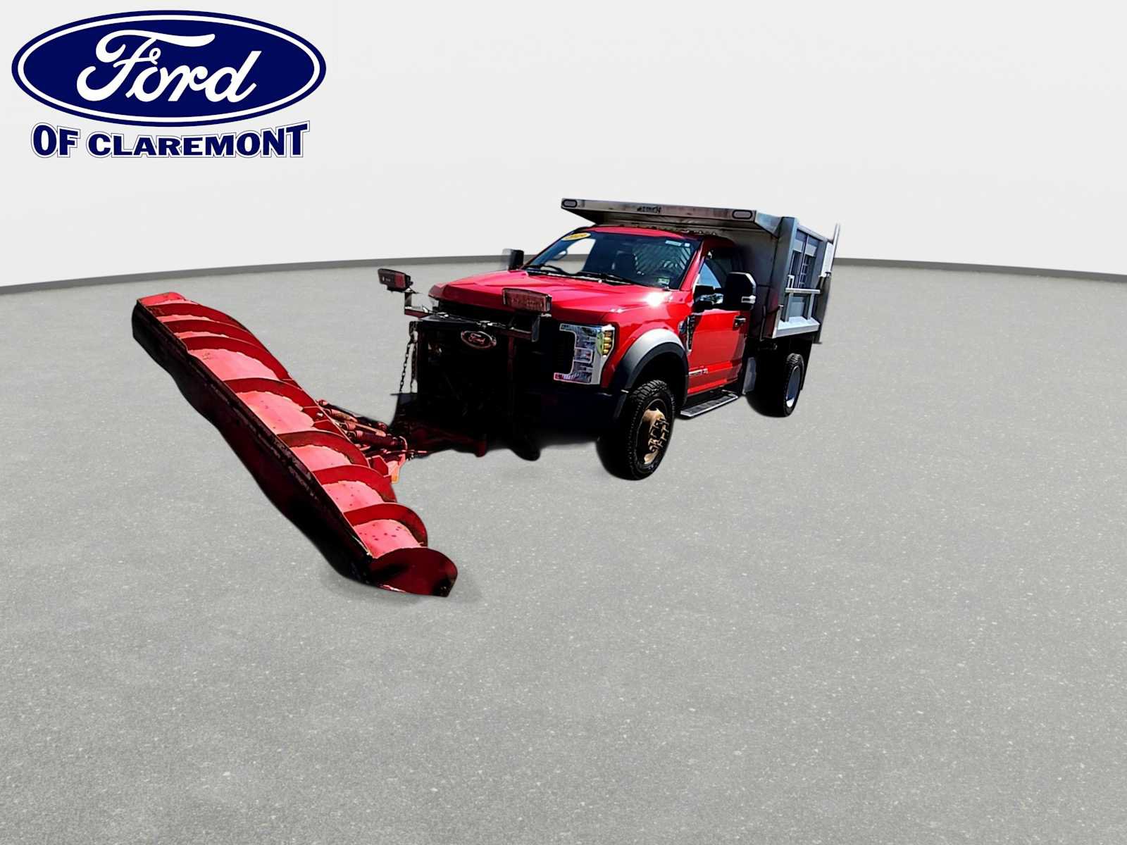 Used 2019 Ford F550 4x4 Regular Cab Super Duty image 3