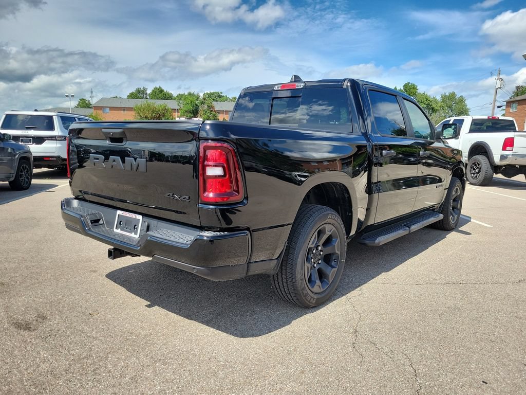 New 2026 RAM 1500 Express AWD/4WD image 4