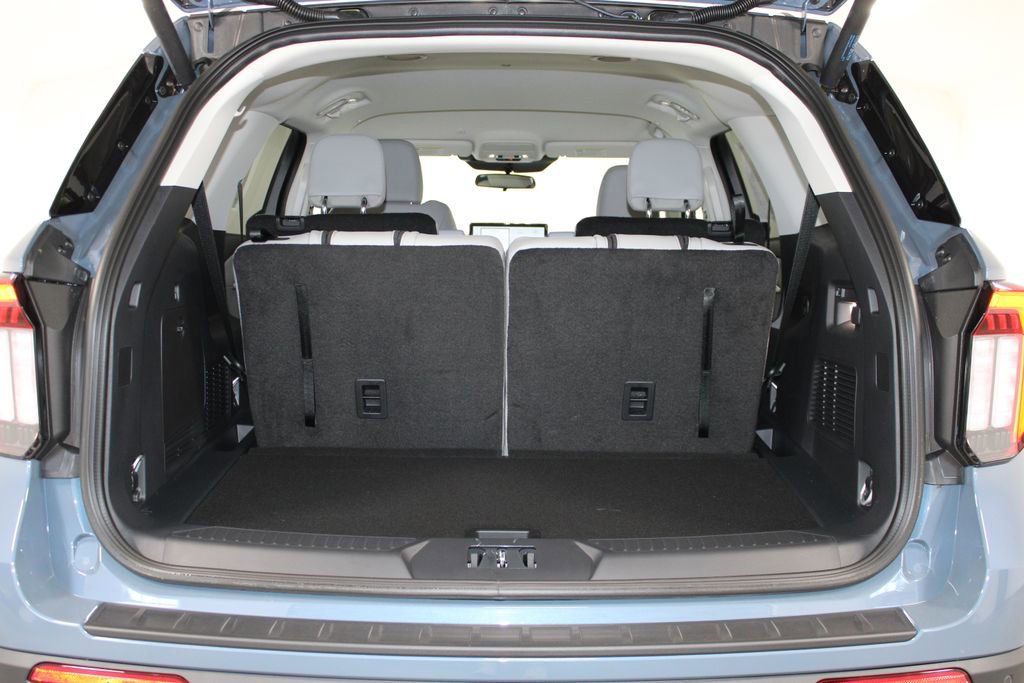 New 2026 Ford Explorer Active image 15