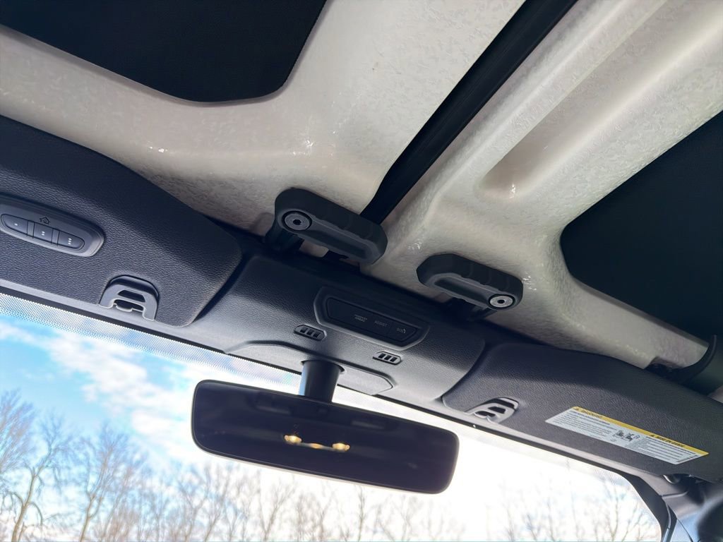 Used 2021 Jeep Wrangler Unlimited Sahara image 13