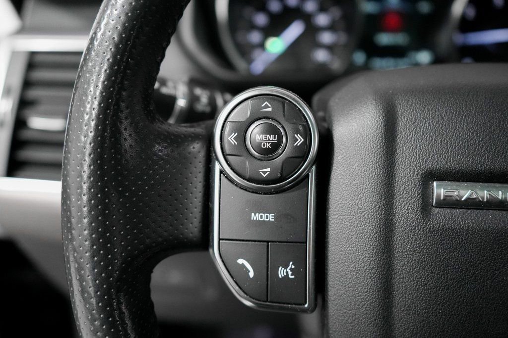 Used 2017 Land Rover Range Rover Sport HSE image 14