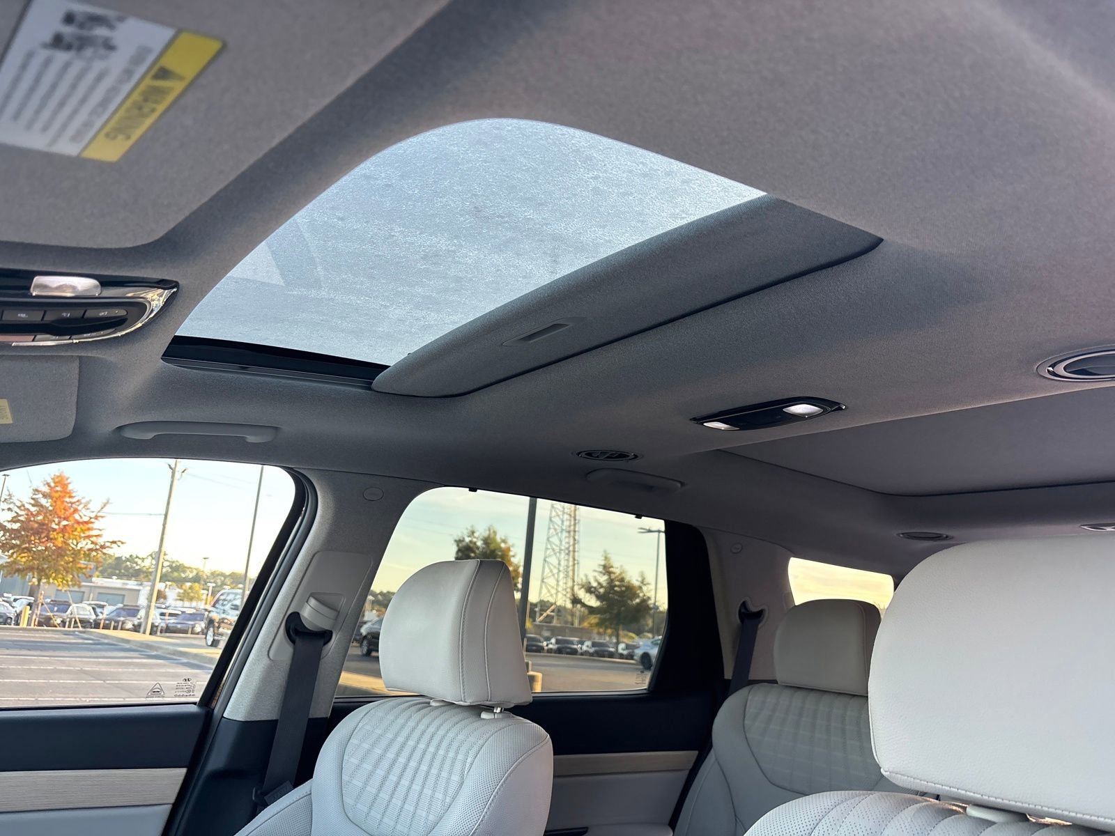 Used 2024 Hyundai Palisade Limited image 21