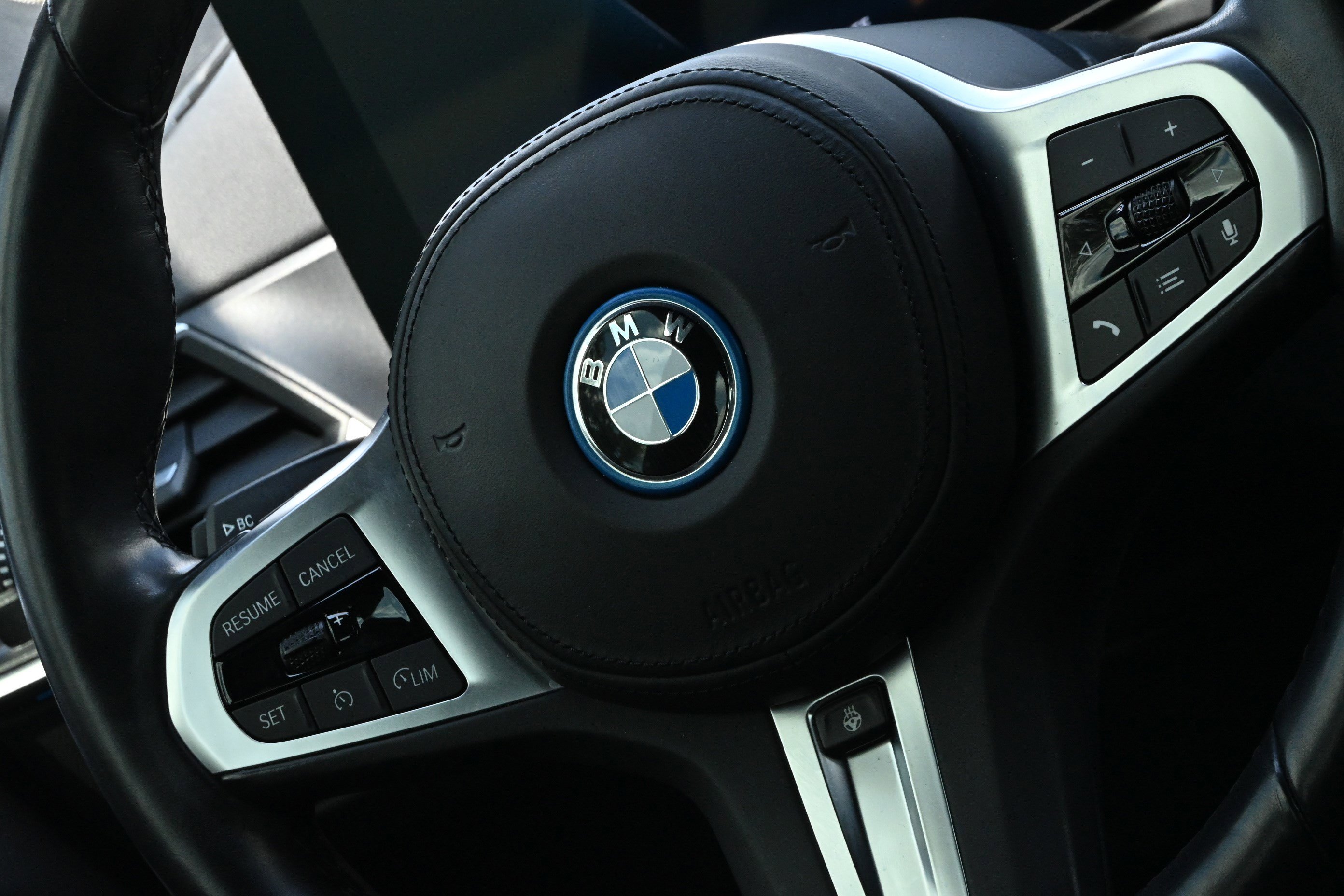 Certified 2023 BMW i4 eDrive40 w/ M Sport Package RWD image 22