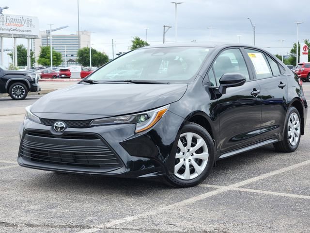 Certified 2026 Toyota Corolla LE FWD image 1