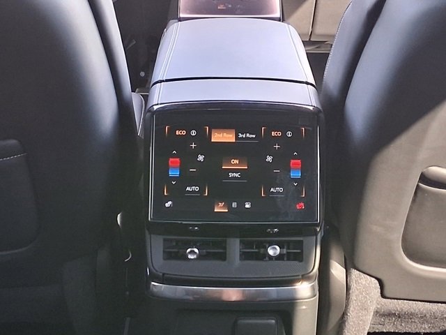 New 2026 Cadillac Vistiq Sport w/ LPO, Floor Liner Package image 26