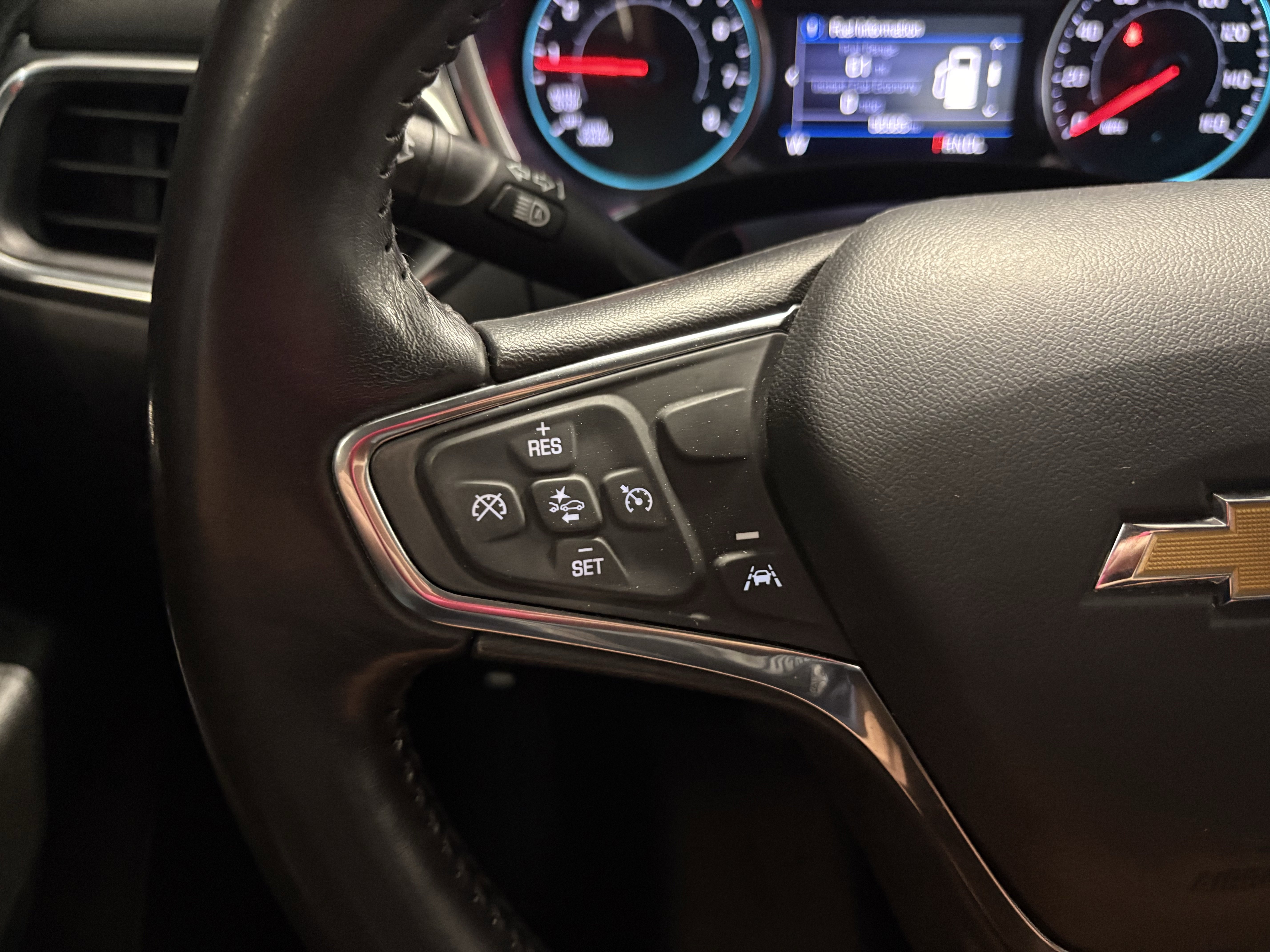 Used 2022 Chevrolet Equinox LT FWD image 20