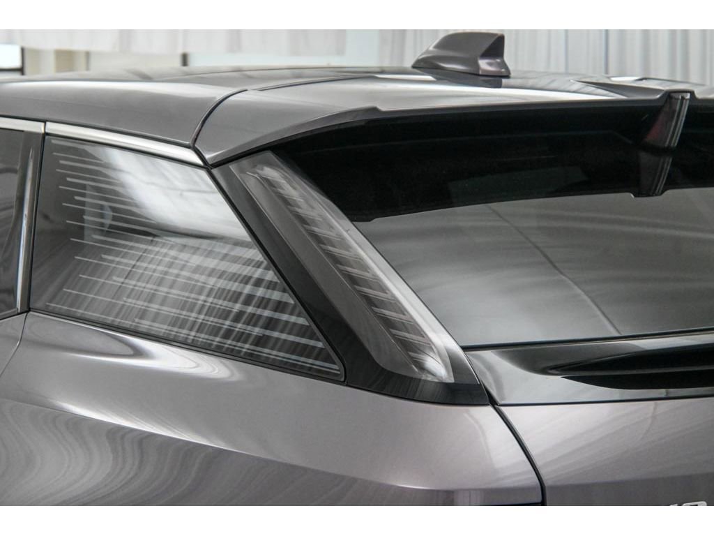 New 2026 Cadillac Optiq Luxury 2 image 10