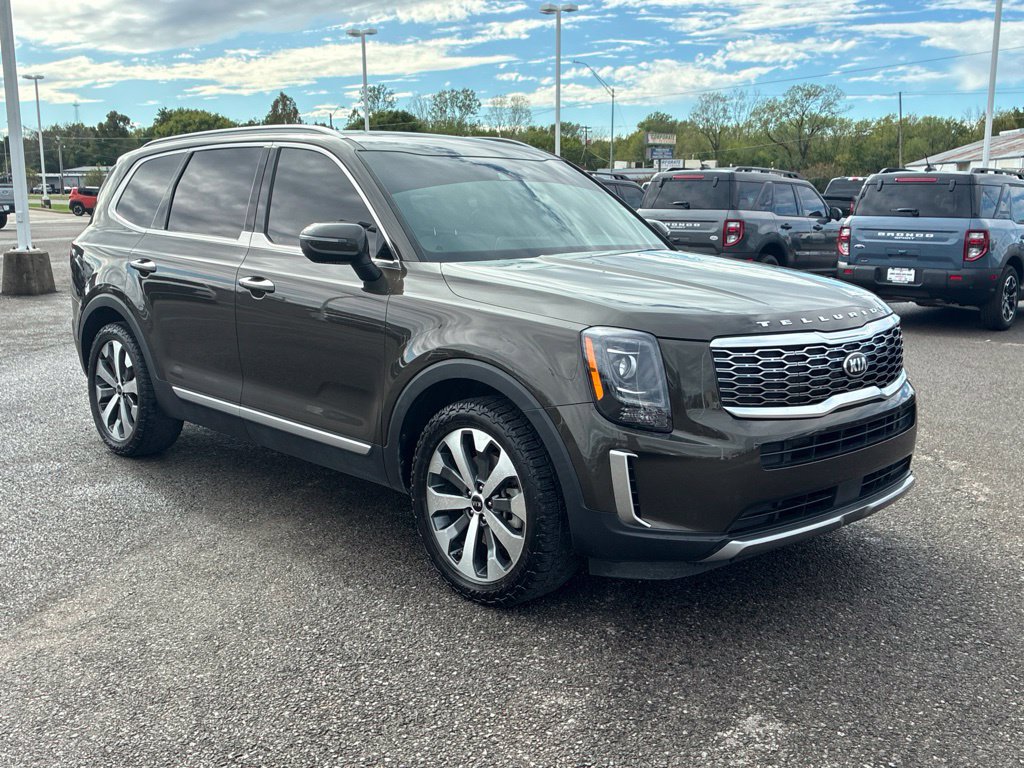 Used 2020 Kia Telluride S w/ S 8 Passenger Seating Package