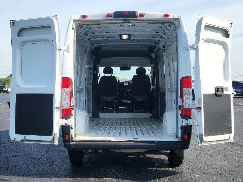 Used 2025 RAM ProMaster 2500 w/ Convenience Group FWD image 15