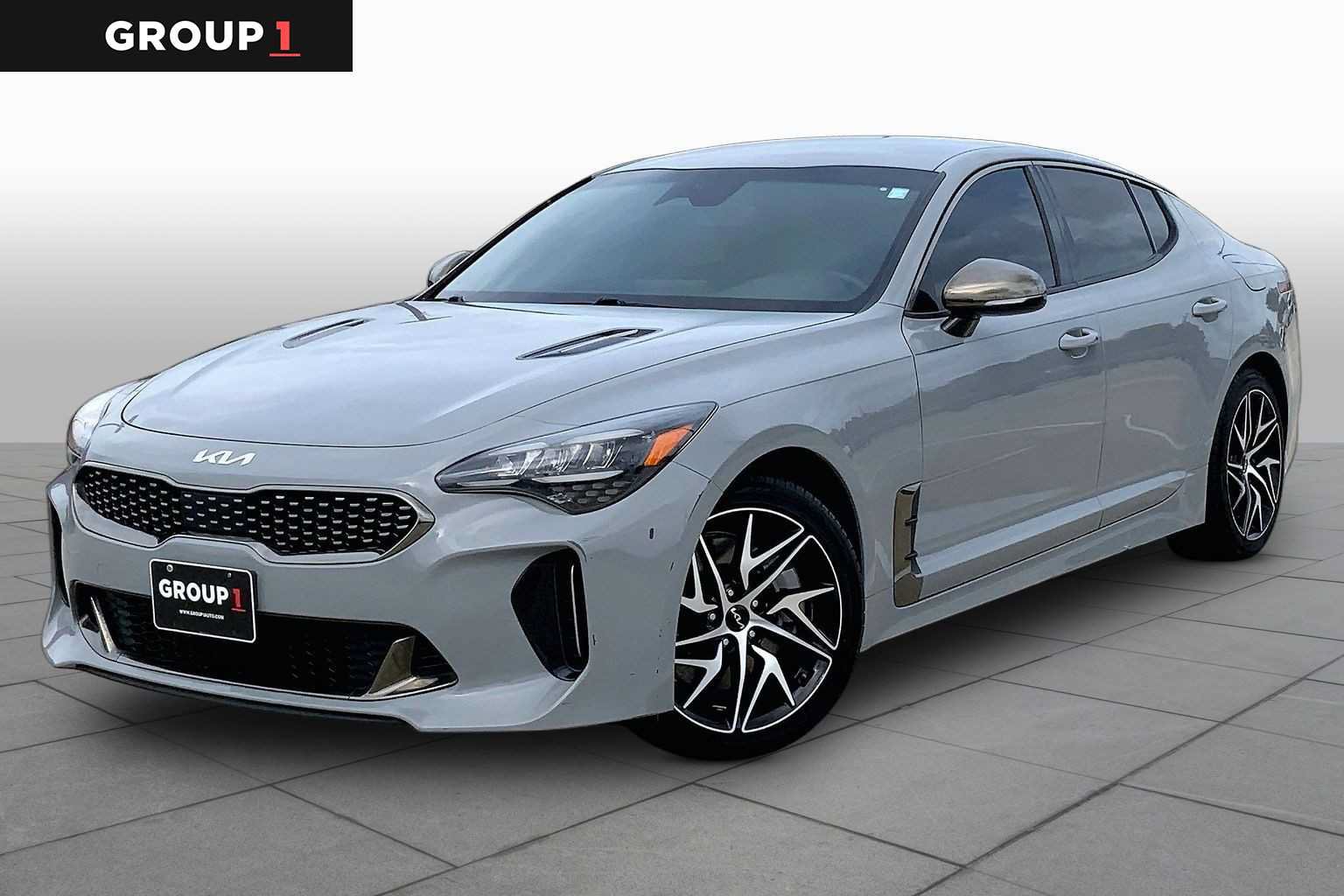 Used 2022 Kia Stinger GT-Line RWD image 1