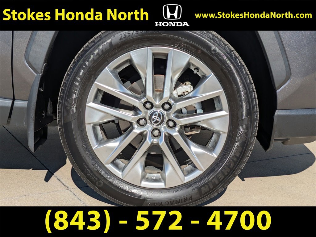 Used 2024 Toyota RAV4 XLE Premium image 11