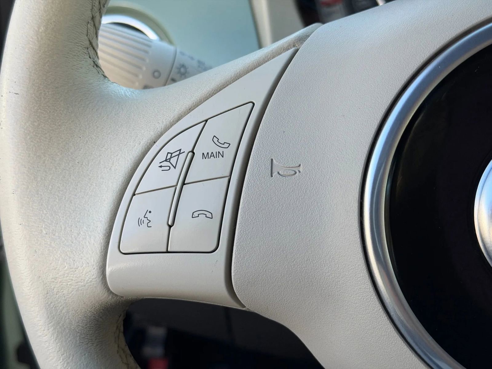 Used 2015 FIAT 500 Pop image 25