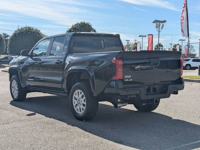 Used 2024 Toyota Tacoma SR5 w/ SR5 Upgrade Package image 5