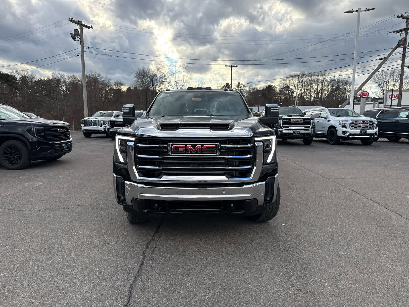 New 2026 GMC Sierra 2500 SLT w/ SLT Premium Package image 2