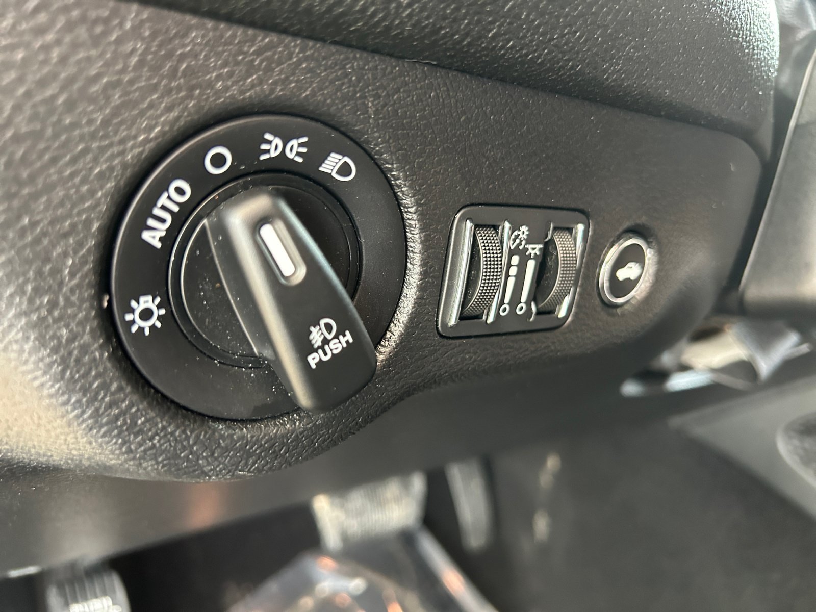Used 2020 Dodge Challenger R/T RWD image 20