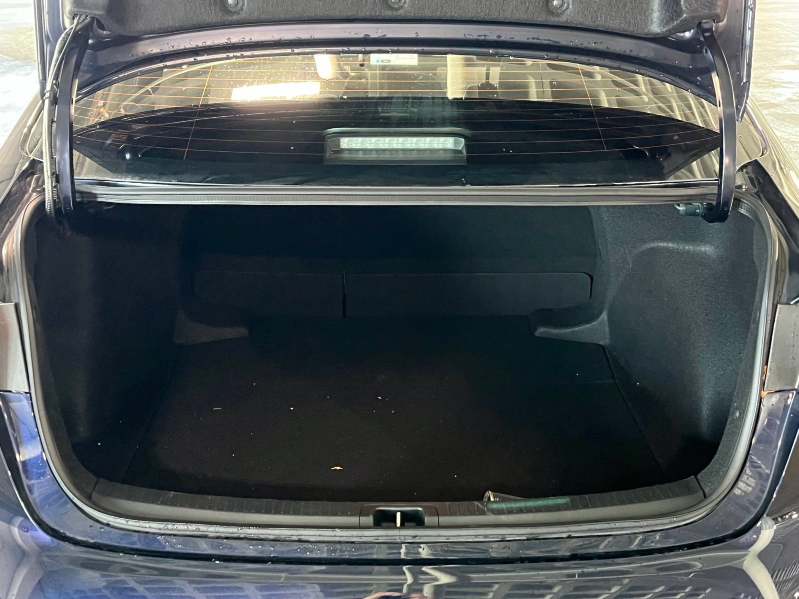 Used 2025 Toyota Corolla LE FWD image 10