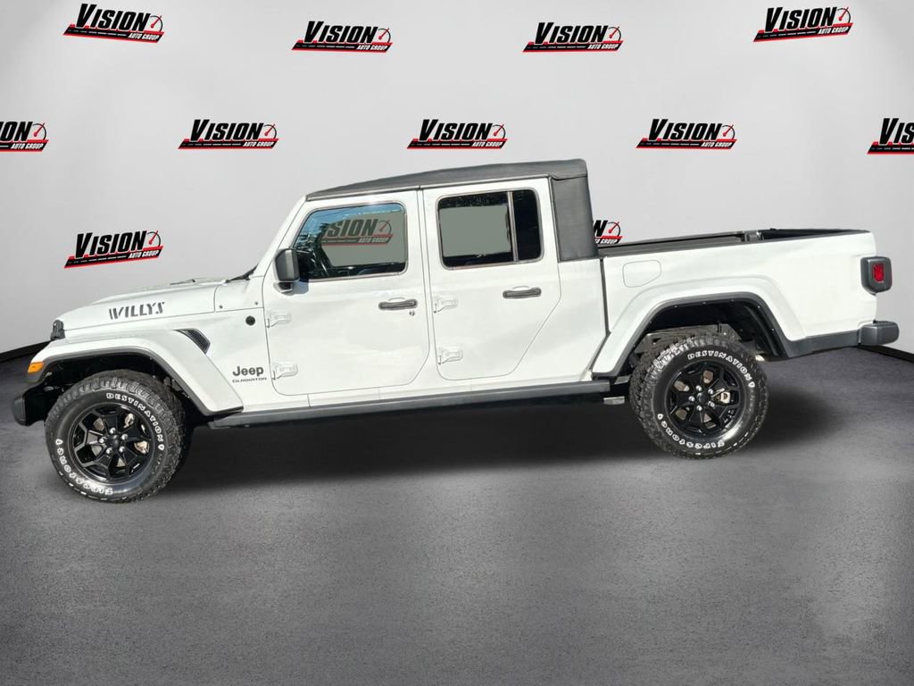 Certified 2021 Jeep Gladiator Willys image 8