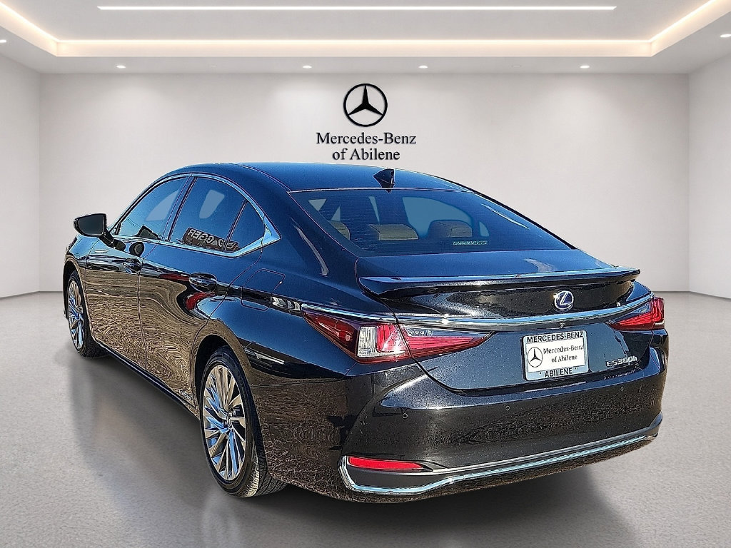Used 2022 Lexus ES 300h Ultra Luxury w/ Accessory Package 2 FWD image 5