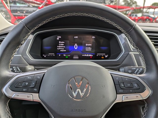 Used 2024 Volkswagen Tiguan SE image 31