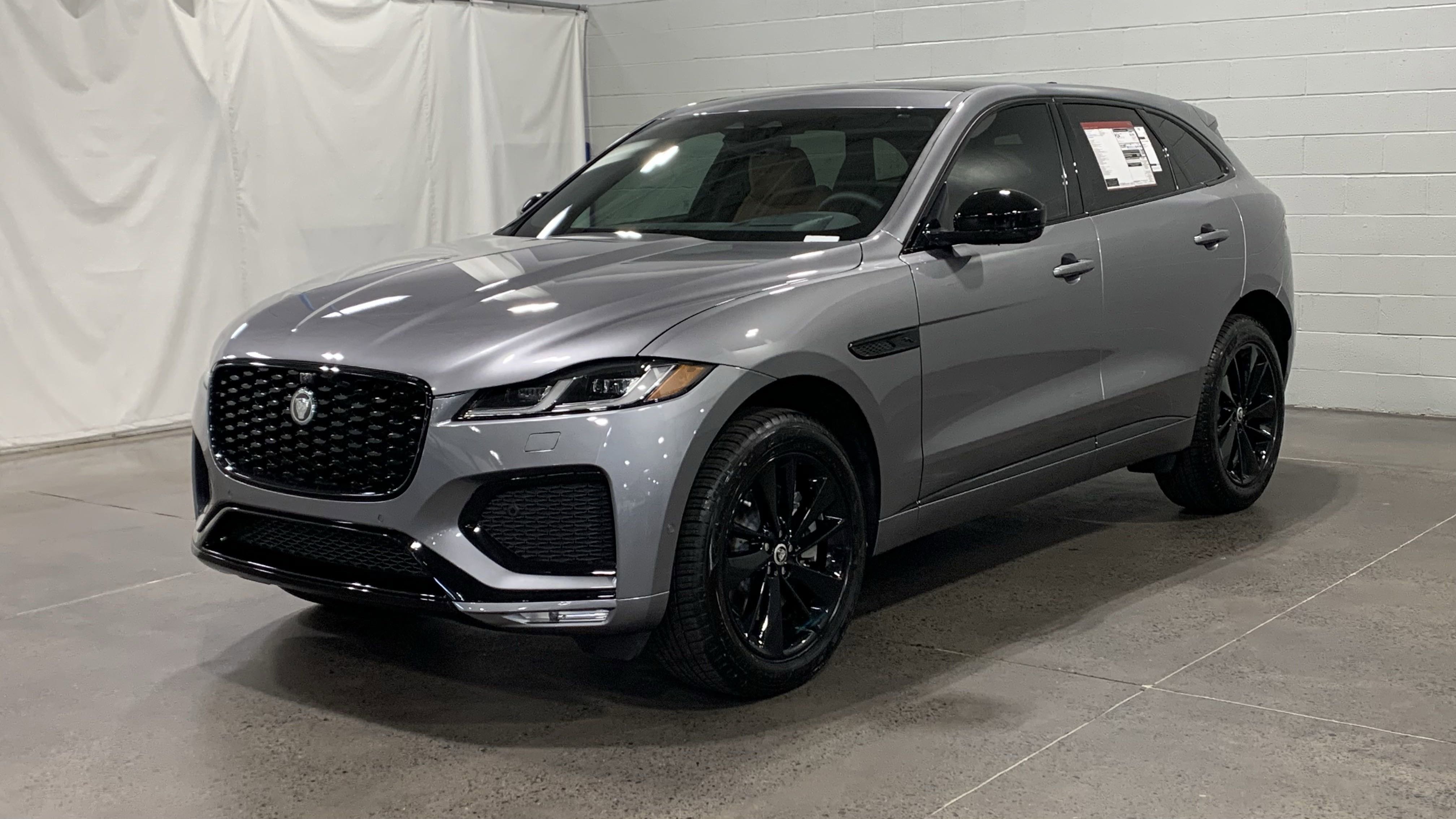 New 2026 Jaguar F-PACE R-Dynamic S image 1