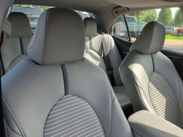 Certified 2021 Toyota Camry SE w/ Cold Weather Package FWD image 7