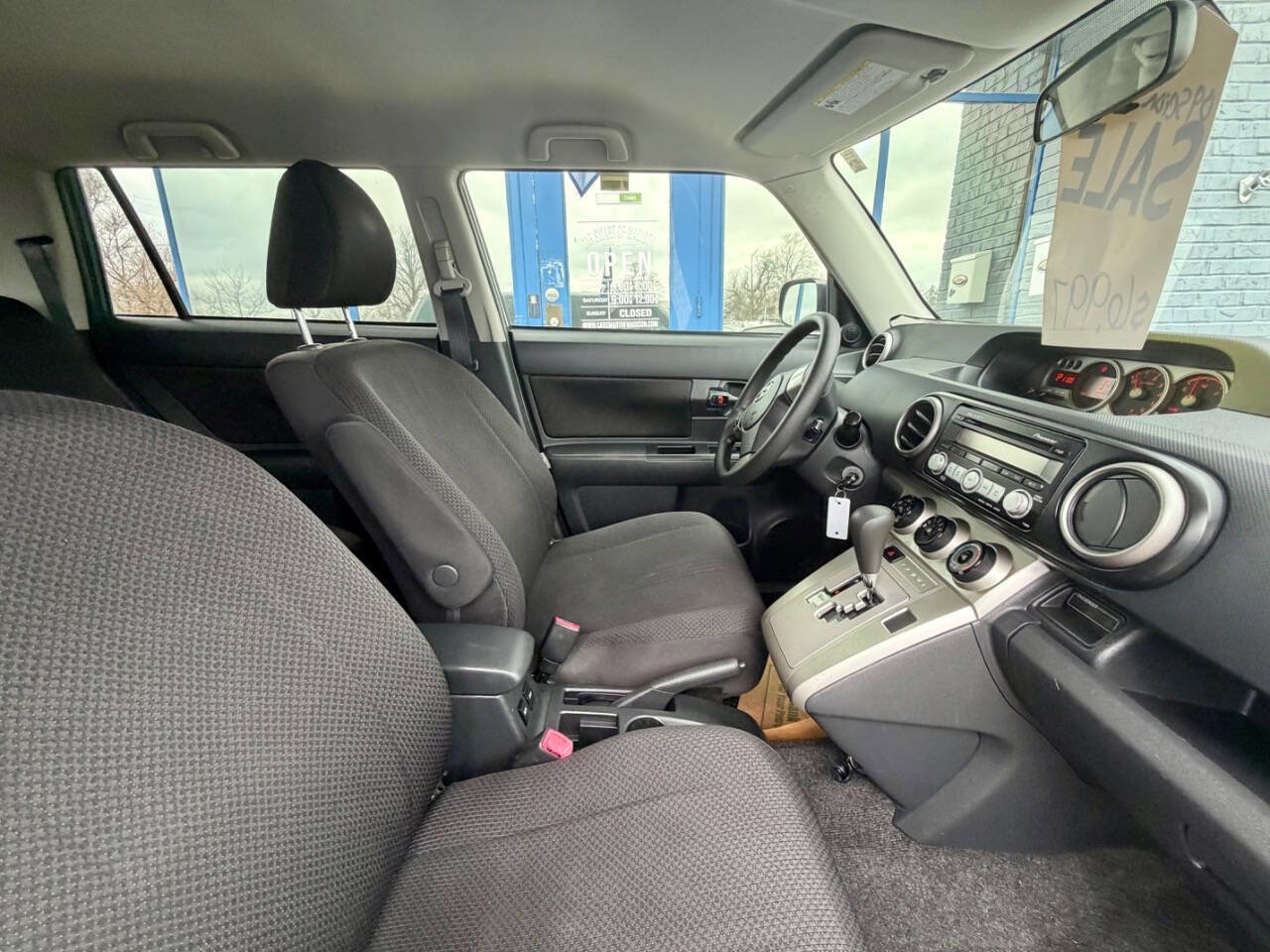 Used 2009 Scion xB FWD image 40