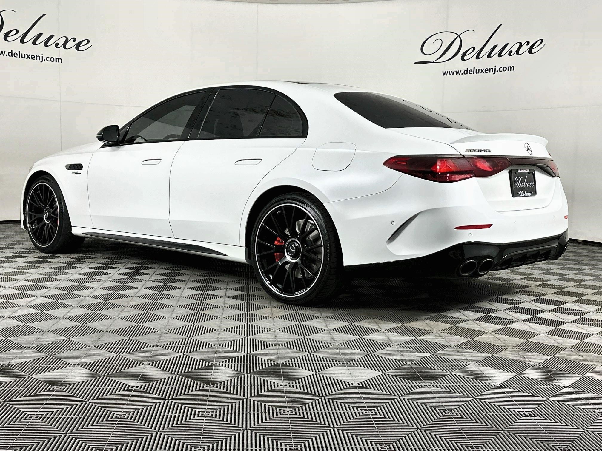 Used 2025 Mercedes-Benz E 53 AMG e 4MATIC Sedan image 4