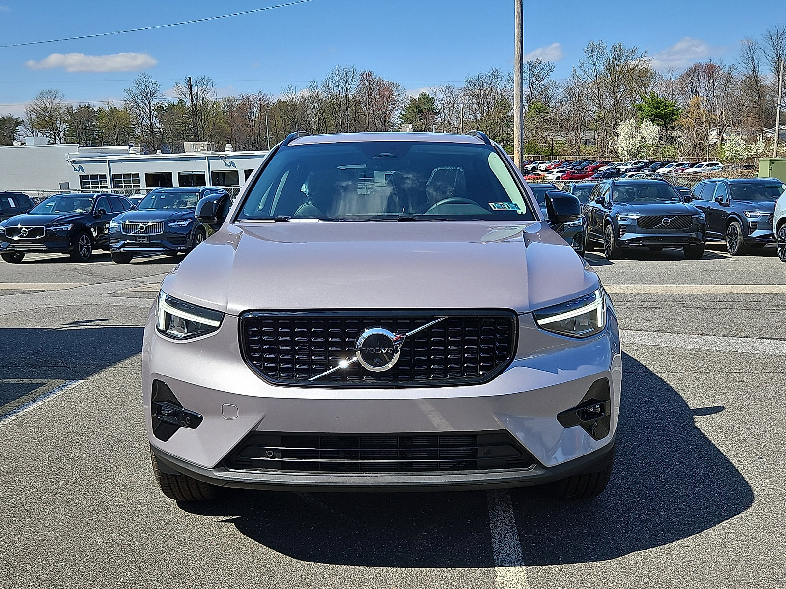 New 2026 Volvo XC40 B5 Plus w/ Climate Package AWD/4WD image 2
