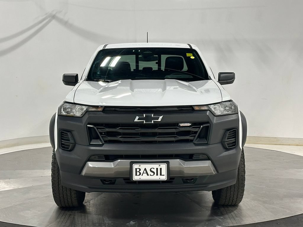 Used 2024 Chevrolet Colorado Trail Boss w/ Advanced Trailering Package AWD/4WD image 9