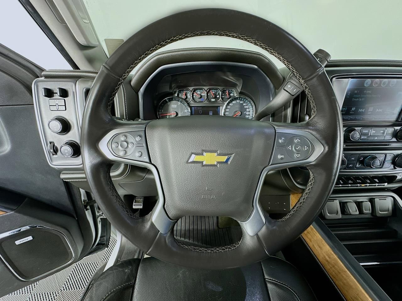 Used 2018 Chevrolet Silverado 2500 LTZ w/ Duramax Plus Package image 11