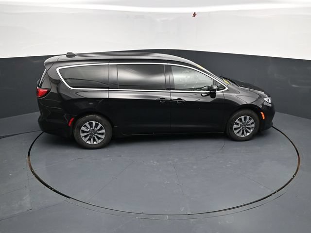 Used 2024 Chrysler Pacifica Limited FWD image 53