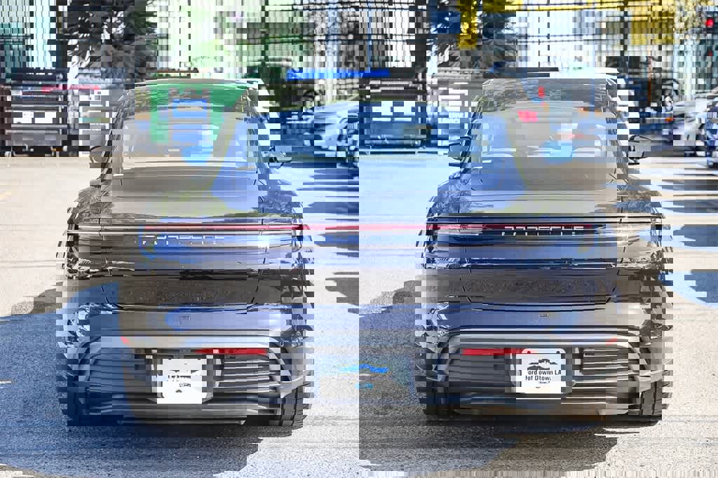 Used 2022 Porsche Taycan 4S image 5