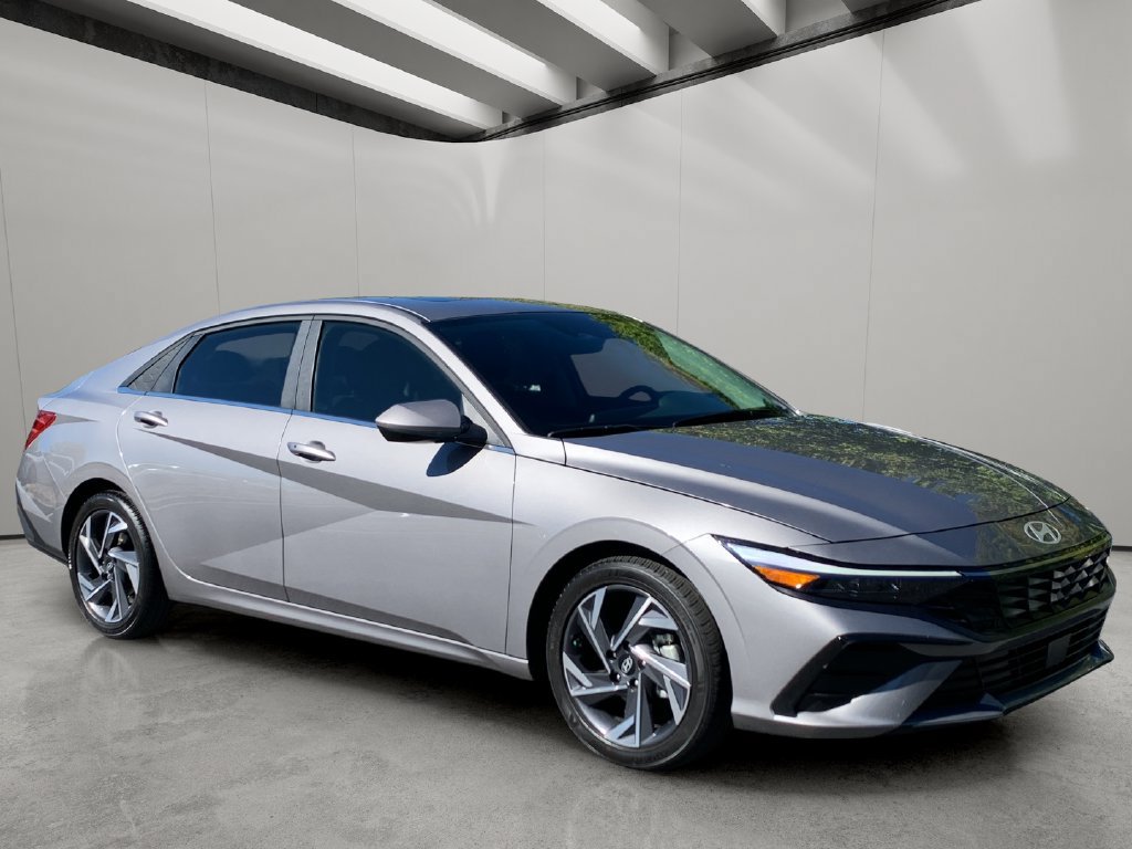 Certified 2024 Hyundai Elantra SEL w/ Convenience Package FWD image 7