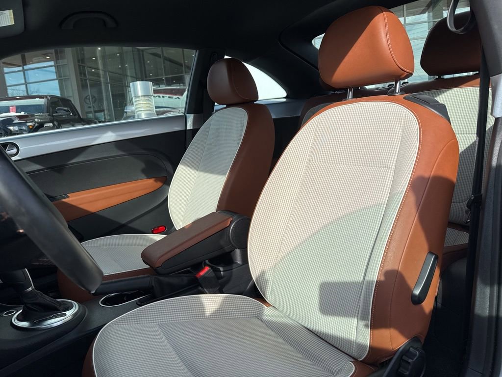 Used 2015 Volkswagen Beetle 1.8T Classic image 13