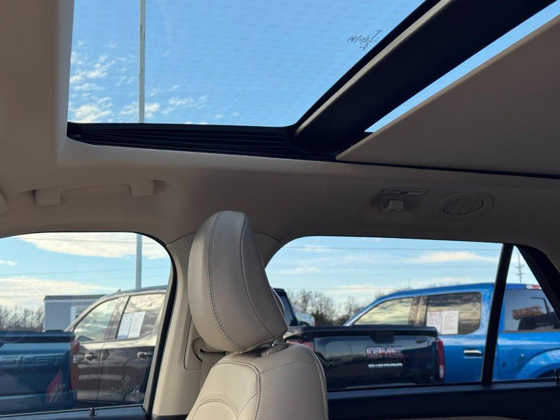 Used 2021 Ford Explorer XLT w/ Equipment Group 202A image 27