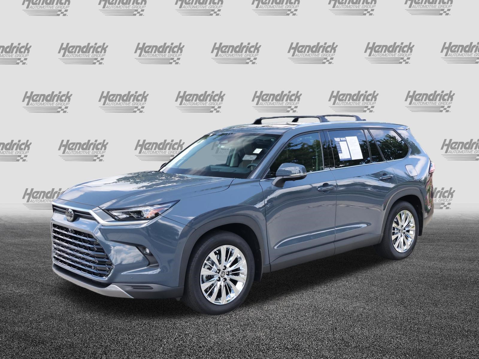Used 2025 Toyota Grand Highlander AWD image 5