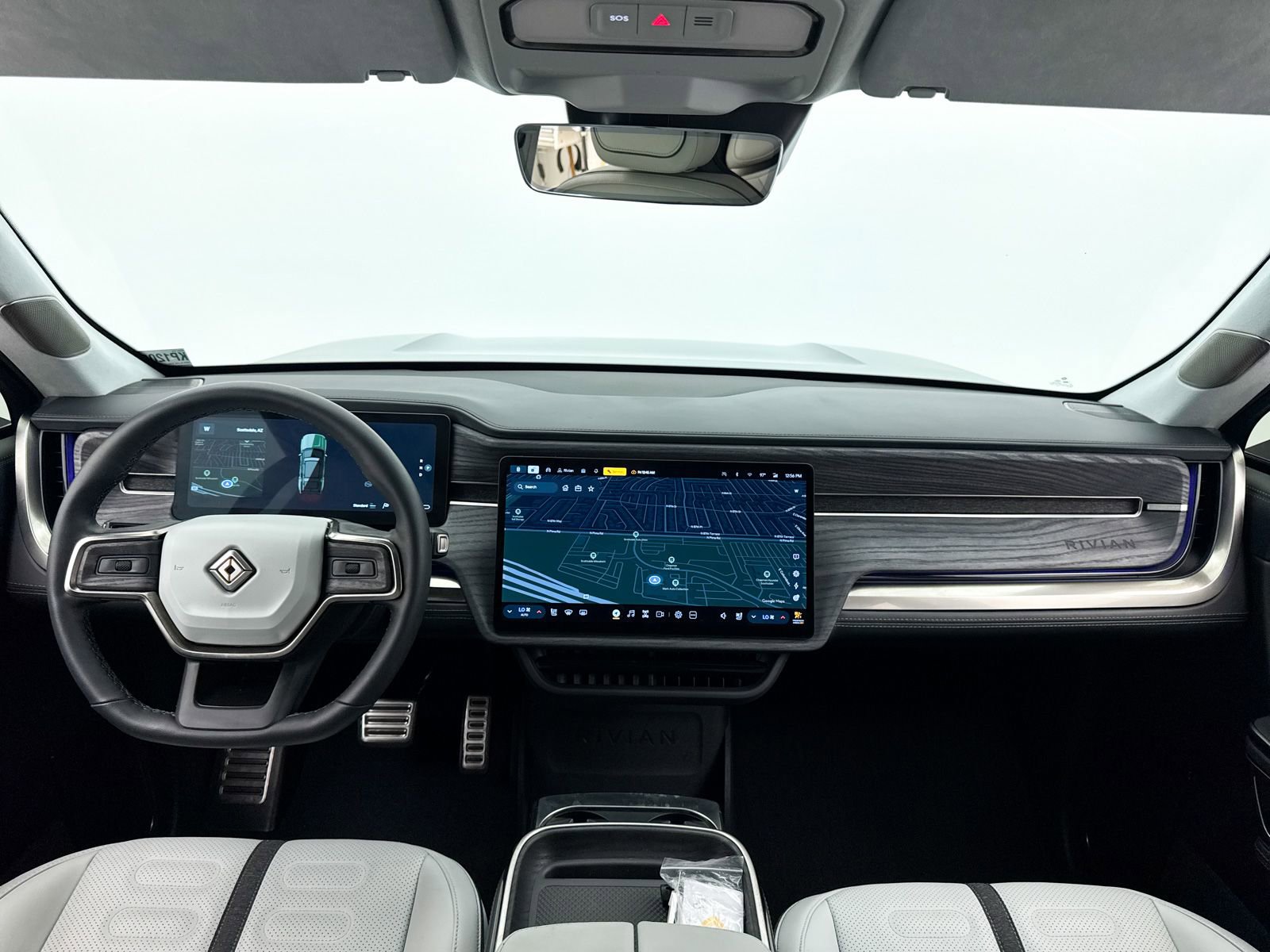 Used 2024 Rivian R1S Adventure AWD/4WD image 21