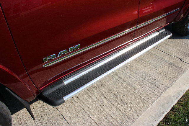 Used 2019 RAM 1500 Laramie AWD/4WD image 33