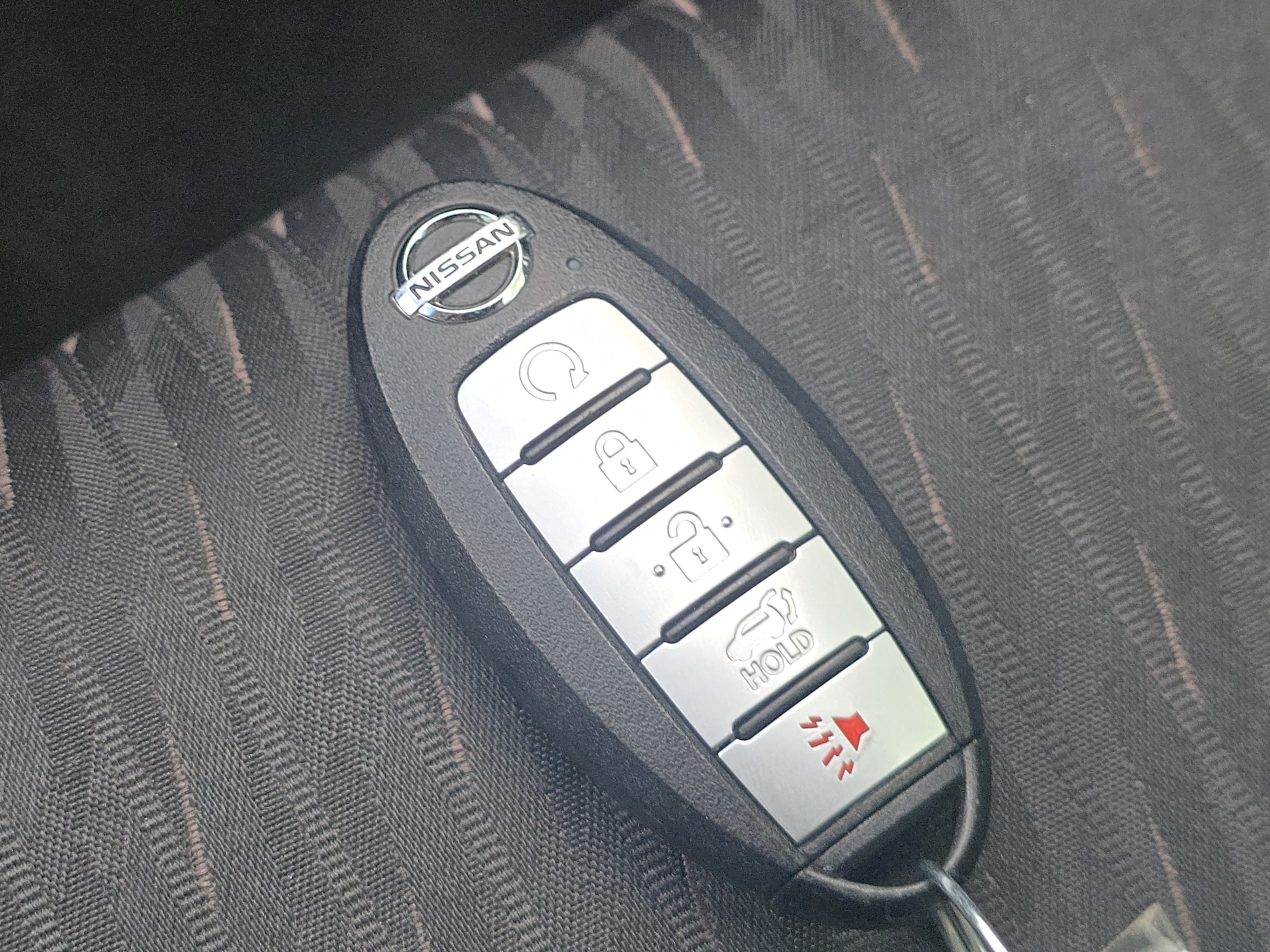 Used 2020 Nissan Rogue SV w/ Sun & Sound Touring Package AWD/4WD image 29