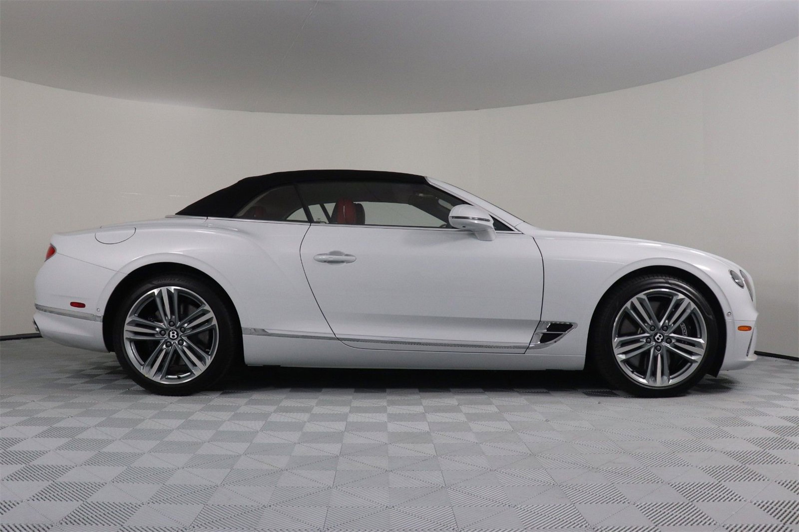 New 2024 Bentley Continental GT image 5