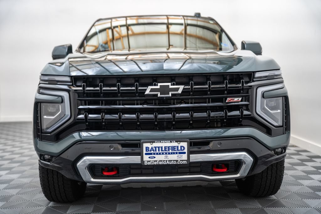 Used 2025 Chevrolet Tahoe Z71 w/ Z71 Off-Road Package AWD/4WD image 2