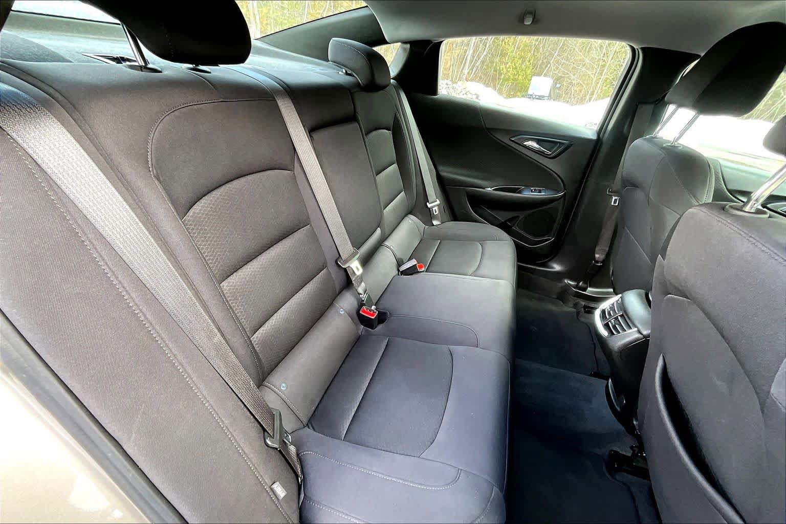 Used 2023 Chevrolet Malibu LT FWD image 20