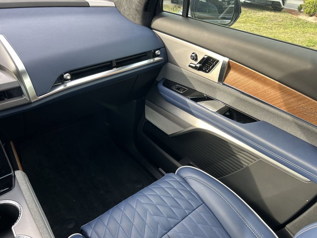 New 2026 Cadillac Vistiq Premium Luxury image 16