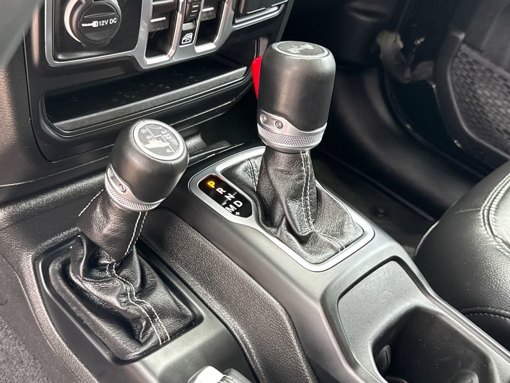 Certified 2023 Jeep Wrangler Unlimited Sahara AWD/4WD image 27