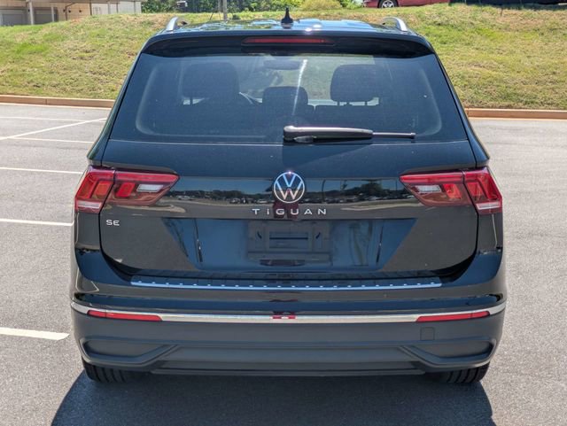 Used 2023 Volkswagen Tiguan SE FWD image 5