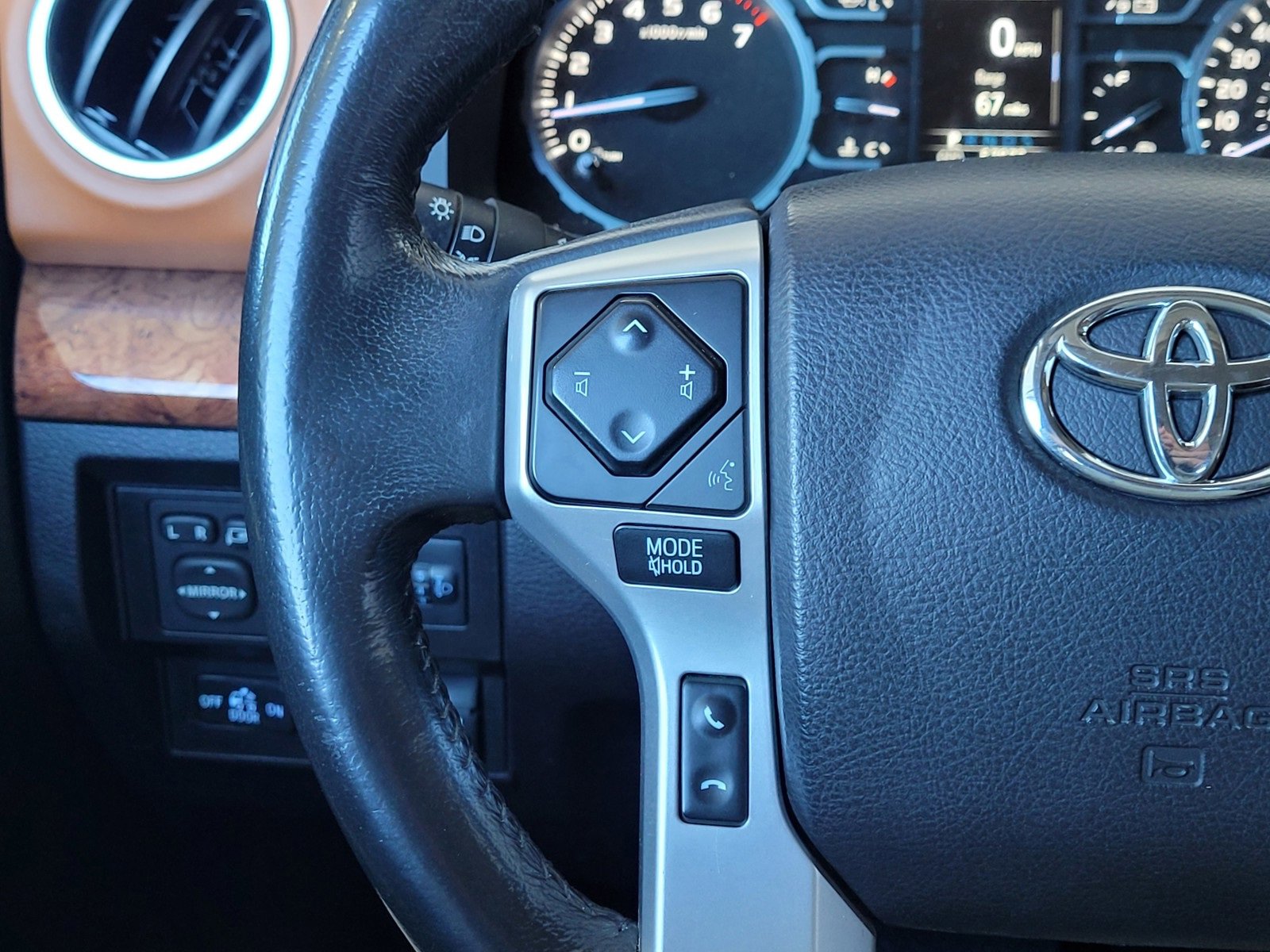 Used 2021 Toyota Tundra Platinum image 18