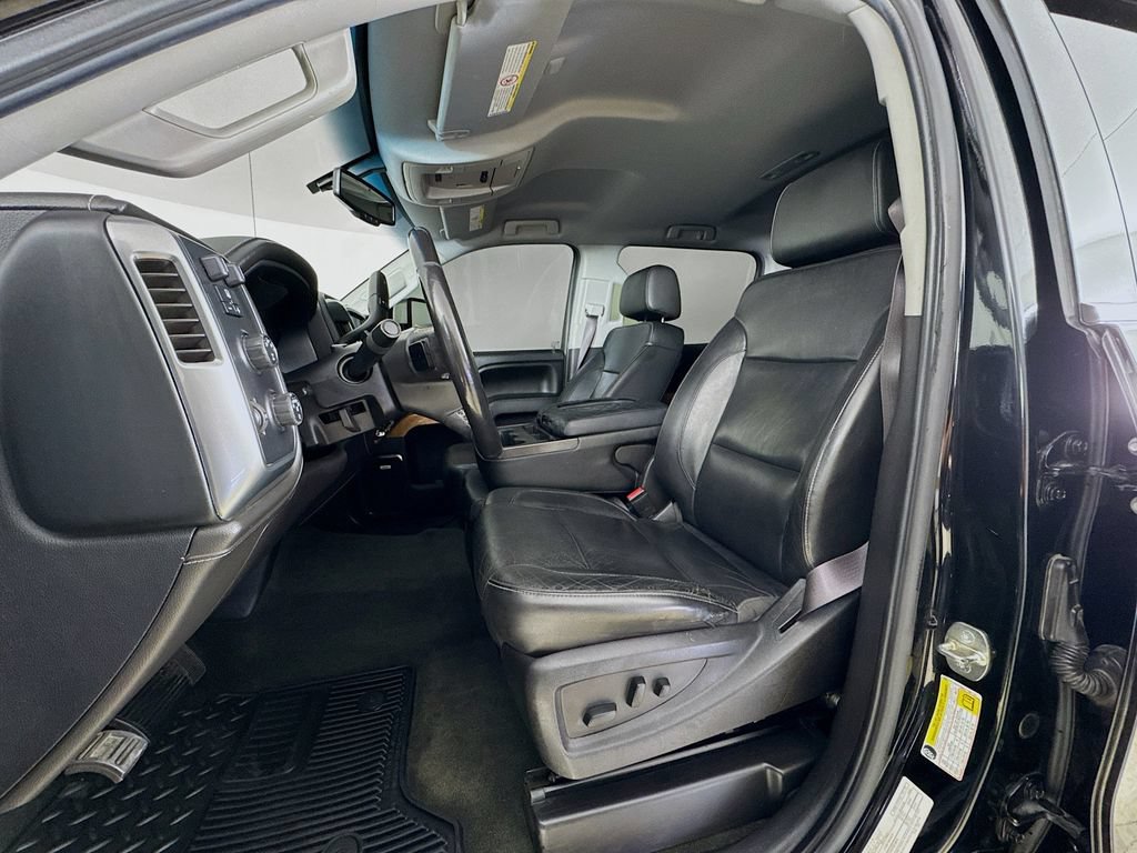 Used 2016 Chevrolet Silverado 3500 LTZ AWD/4WD image 12