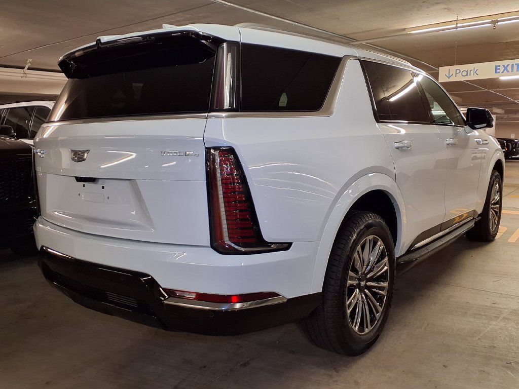 New 2026 Cadillac Escalade IQL Luxury AWD/4WD image 7
