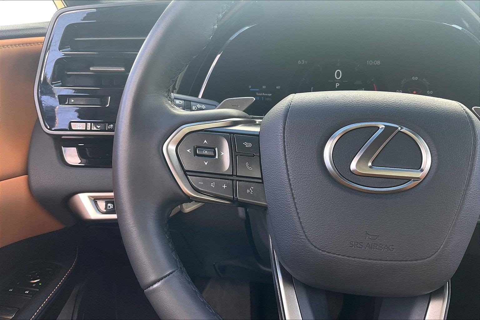 Used 2025 Lexus RX 350 FWD w/ Technology Package image 23